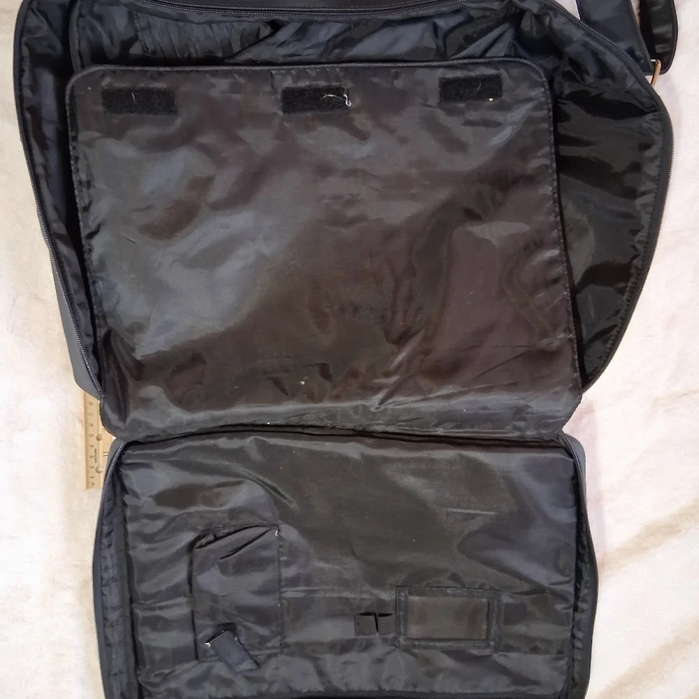 Black Men's Travel Bag
